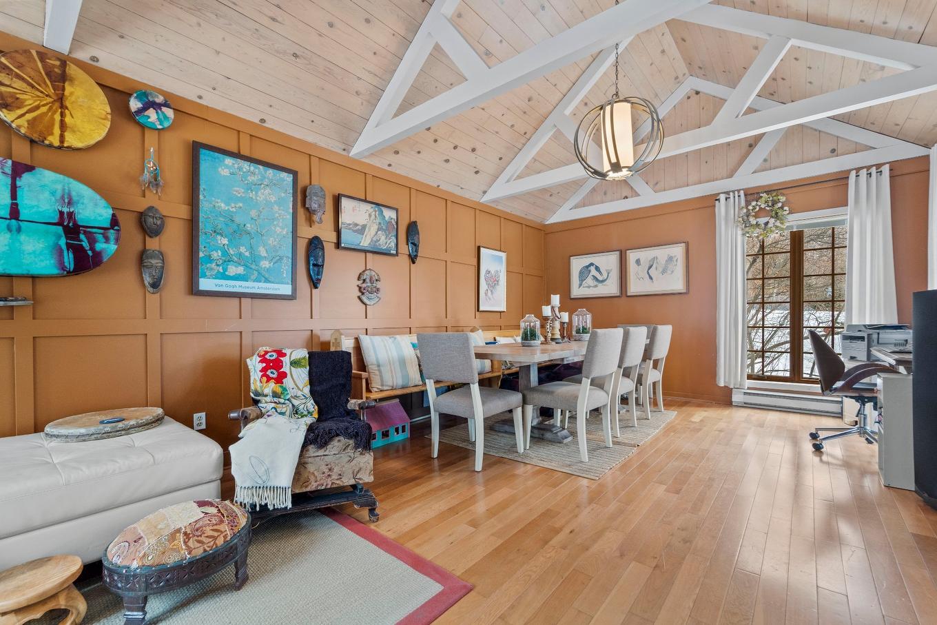 Chambre à coucher principale - 1595 Ch. Du Lac-Des-Becs-Scie O., Saint-Sauveur, QC - Indoor Photo Showing Dining Room