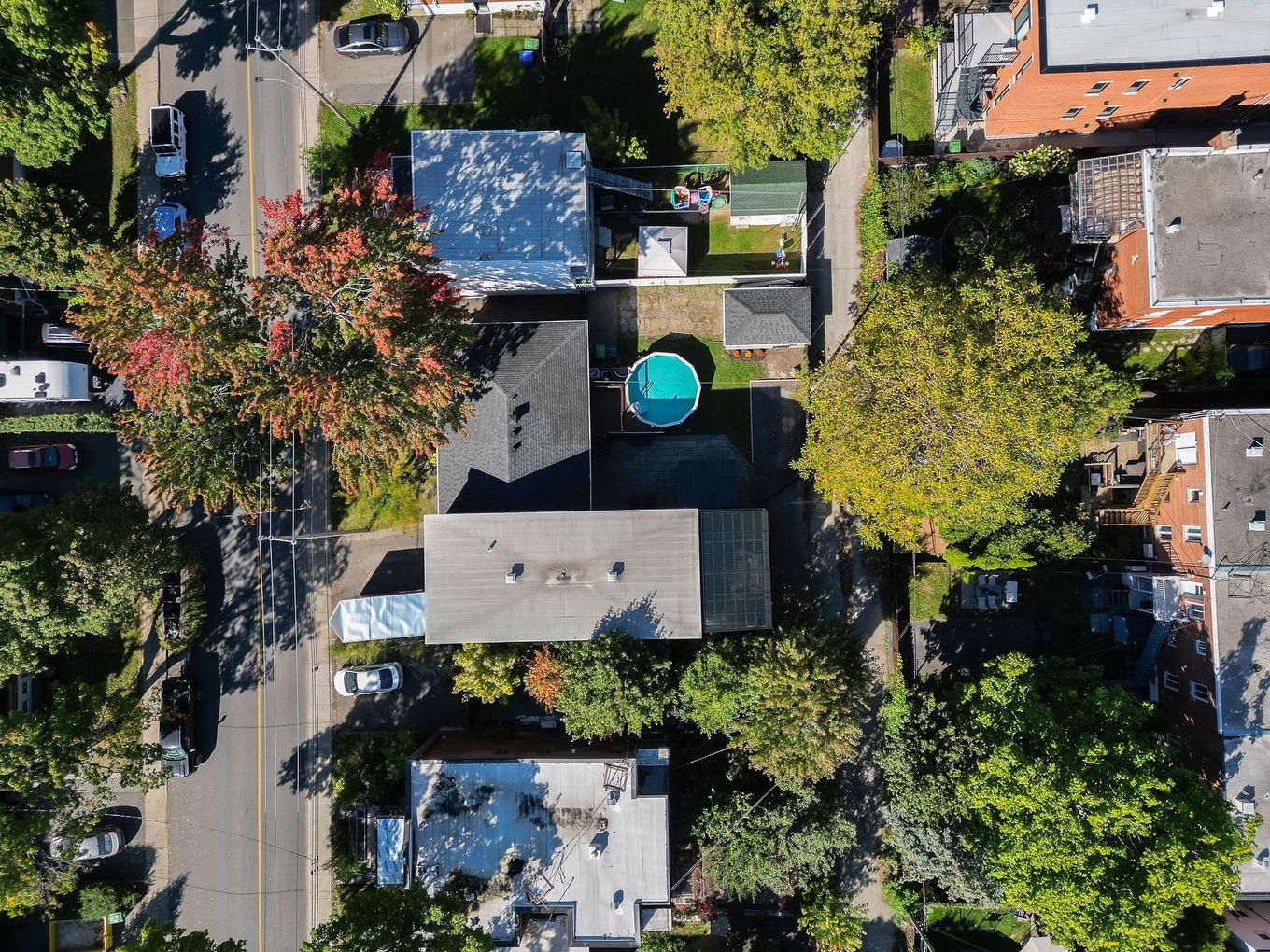 Photo aérienne - 1883 Rue Honoré-Beaugrand, Montréal (Mercier/Hochelaga-Maisonneuve), QC - Outdoor