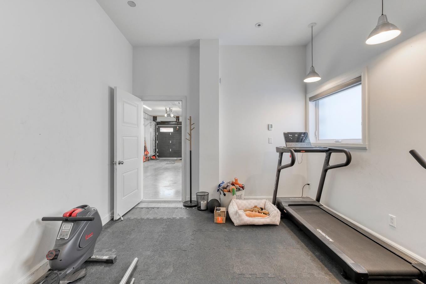 Salle d'exercice - 1883 Rue Honoré-Beaugrand, Montréal (Mercier/Hochelaga-Maisonneuve), QC - Indoor Photo Showing Gym Room