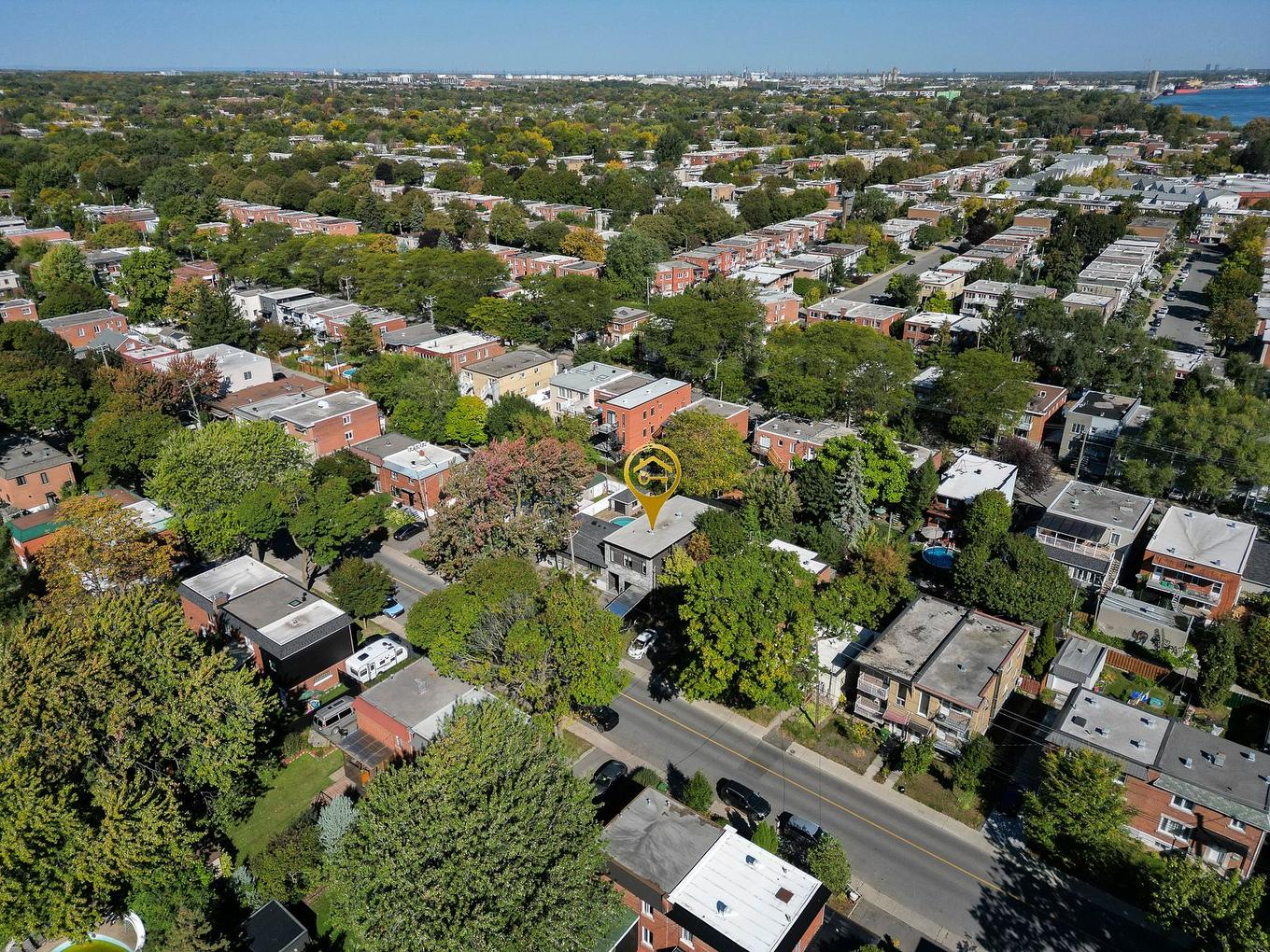 Rue - 1883 Rue Honoré-Beaugrand, Montréal (Mercier/Hochelaga-Maisonneuve), QC - Outdoor With View