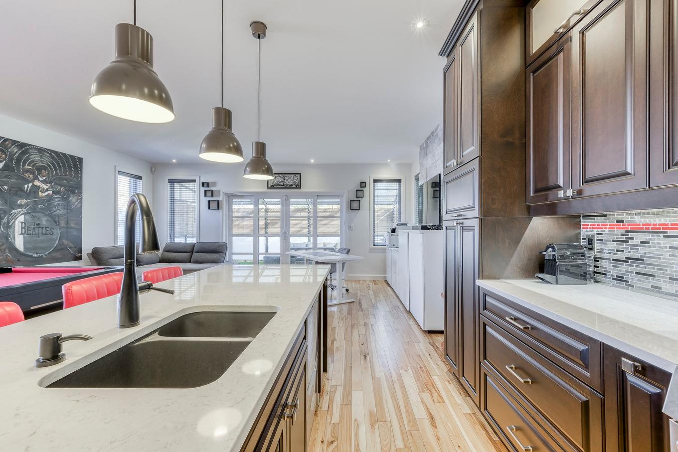 Cuisine - 1883 Rue Honoré-Beaugrand, Montréal (Mercier/Hochelaga-Maisonneuve), QC - Indoor Photo Showing Kitchen With Double Sink