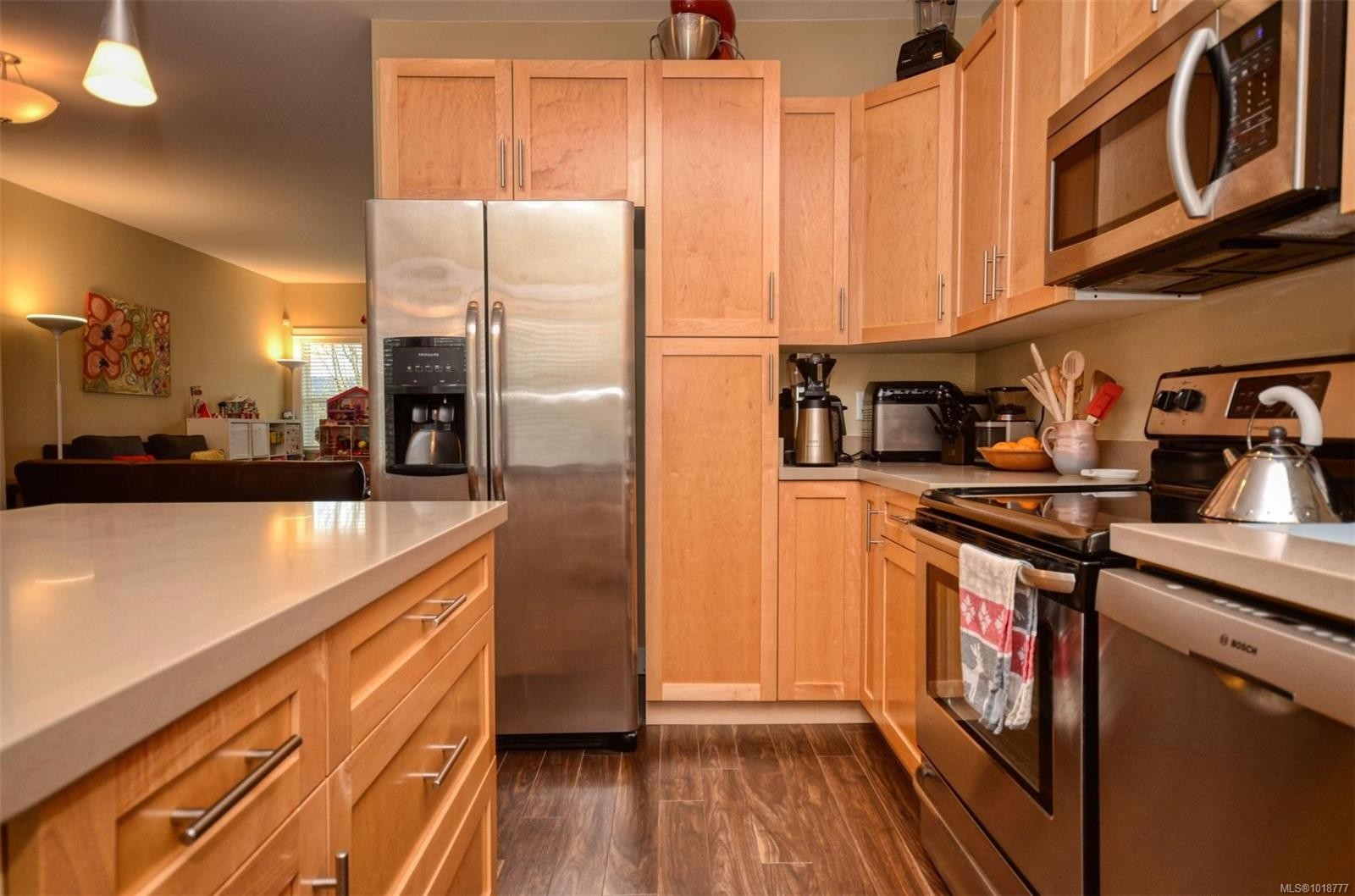 992 Dunford Ave, Langford, BC