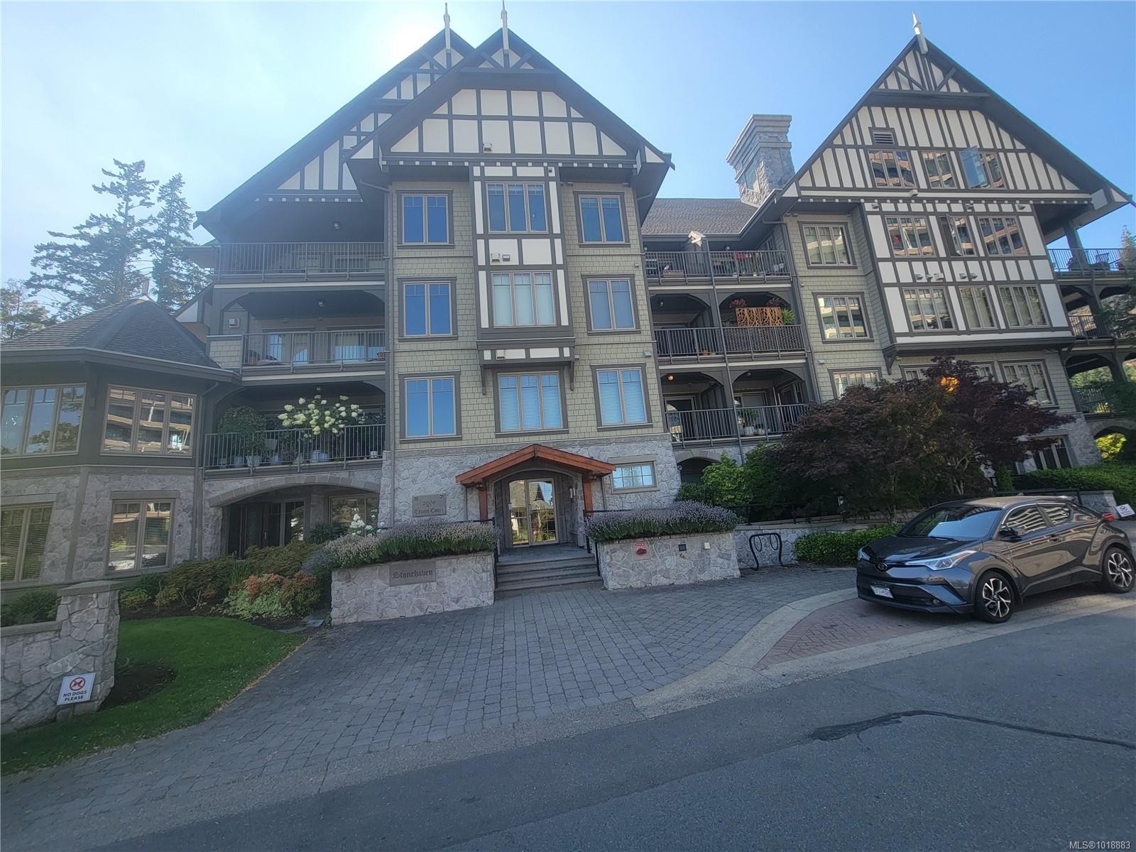 205-2006 Troon Crt, Langford, BC - Outdoor With Facade