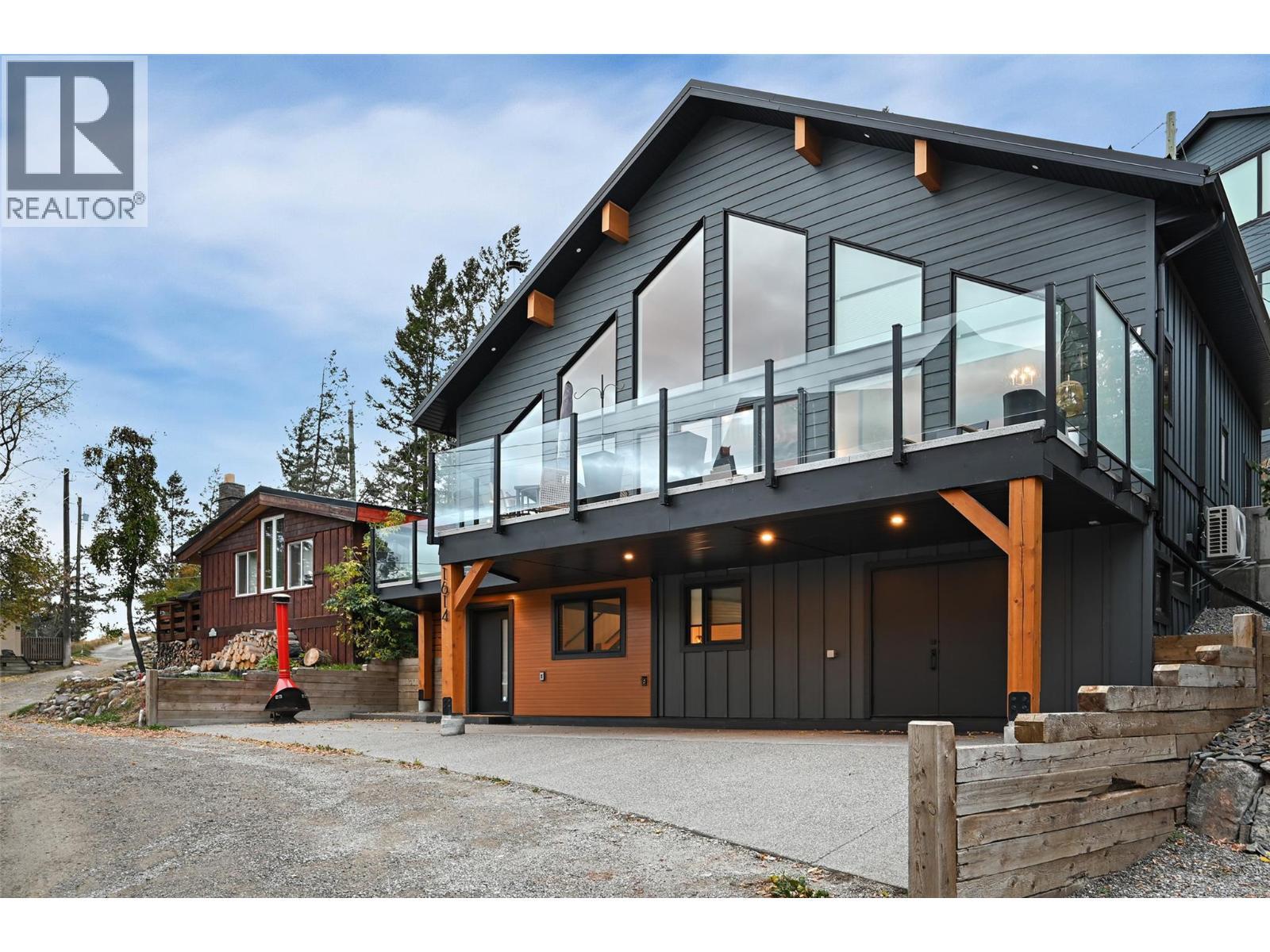 1614 Lower Lakeview Lane, Invermere, BC - Outdoor