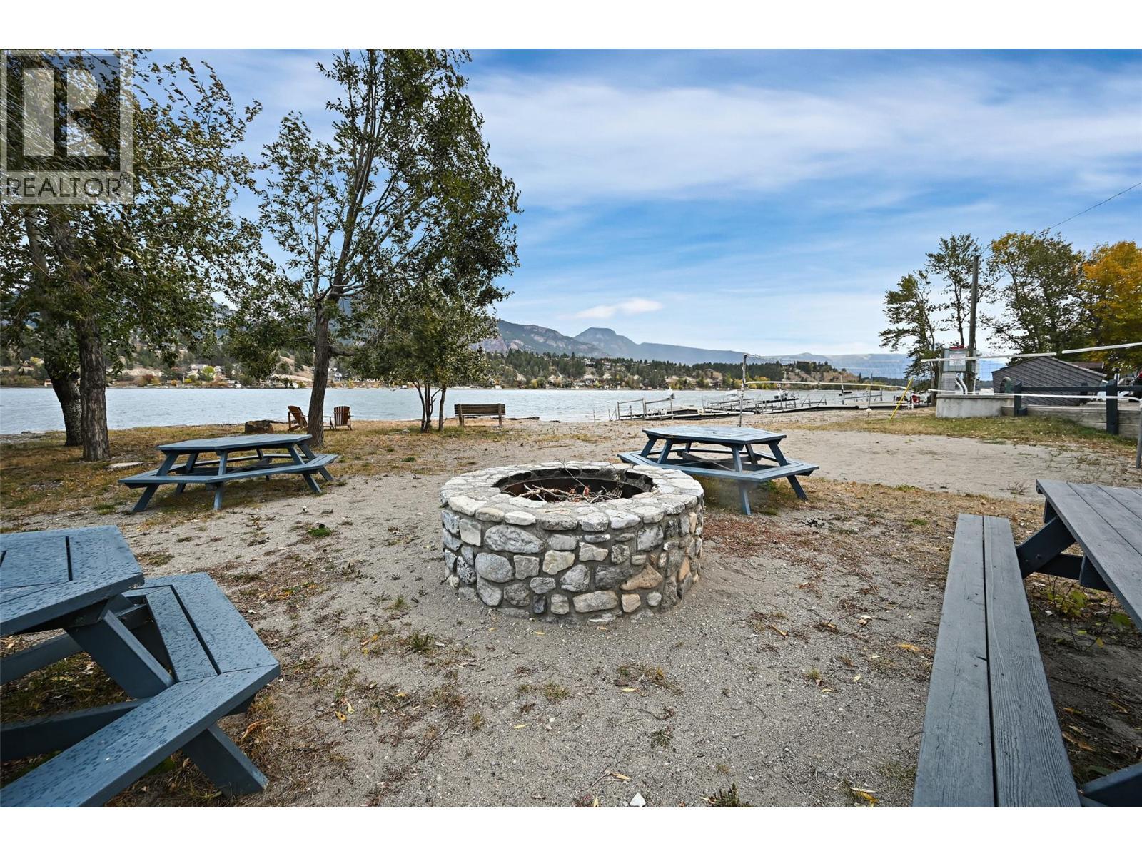 1614 Lower Lakeview Lane, Invermere, BC - Outdoor With View