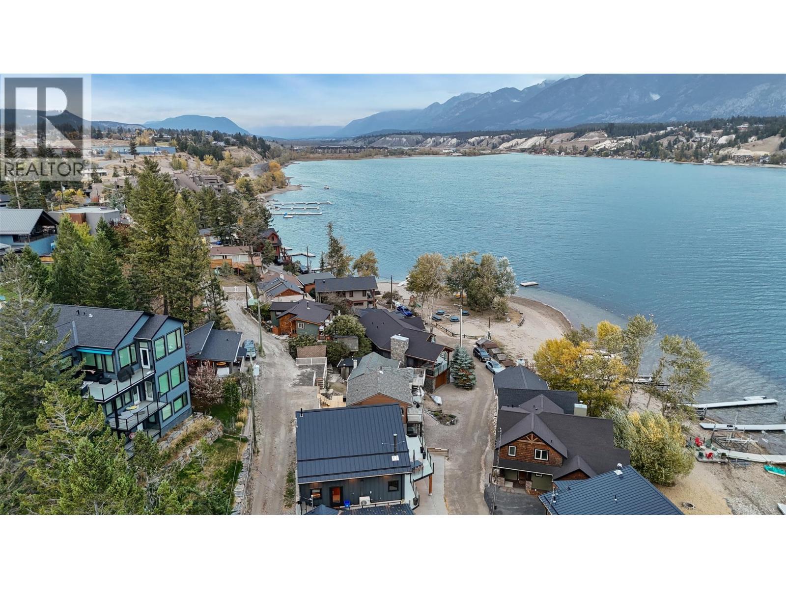 1614 Lower Lakeview Lane, Invermere, BC - Outdoor With Body Of Water With View