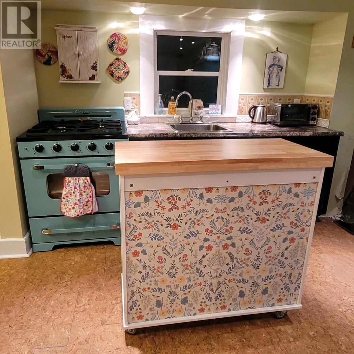 9 Quay Road, Cupids, NL - Indoor Photo Showing Other Room