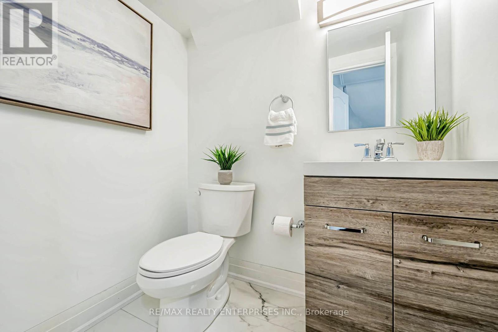 37 - 6679 Shelter Bay Road, Mississauga, ON - Indoor Photo Showing Bathroom