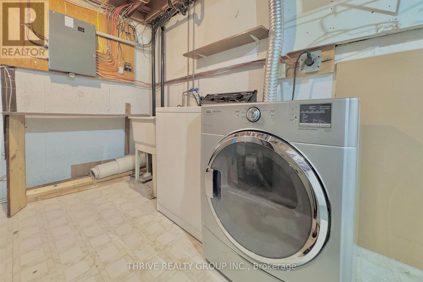80 - 40 Tiffany Drive, London East (East I), ON - Indoor Photo Showing Laundry Room