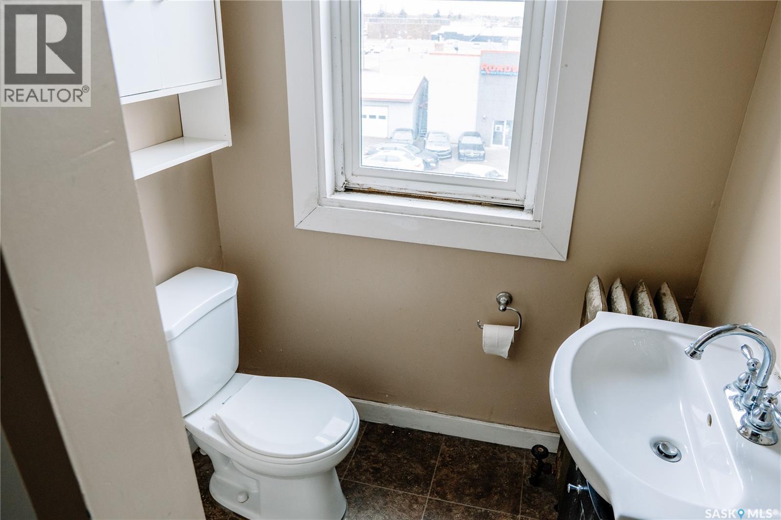 1174 Albert Street, Regina, SK - Indoor Photo Showing Bathroom