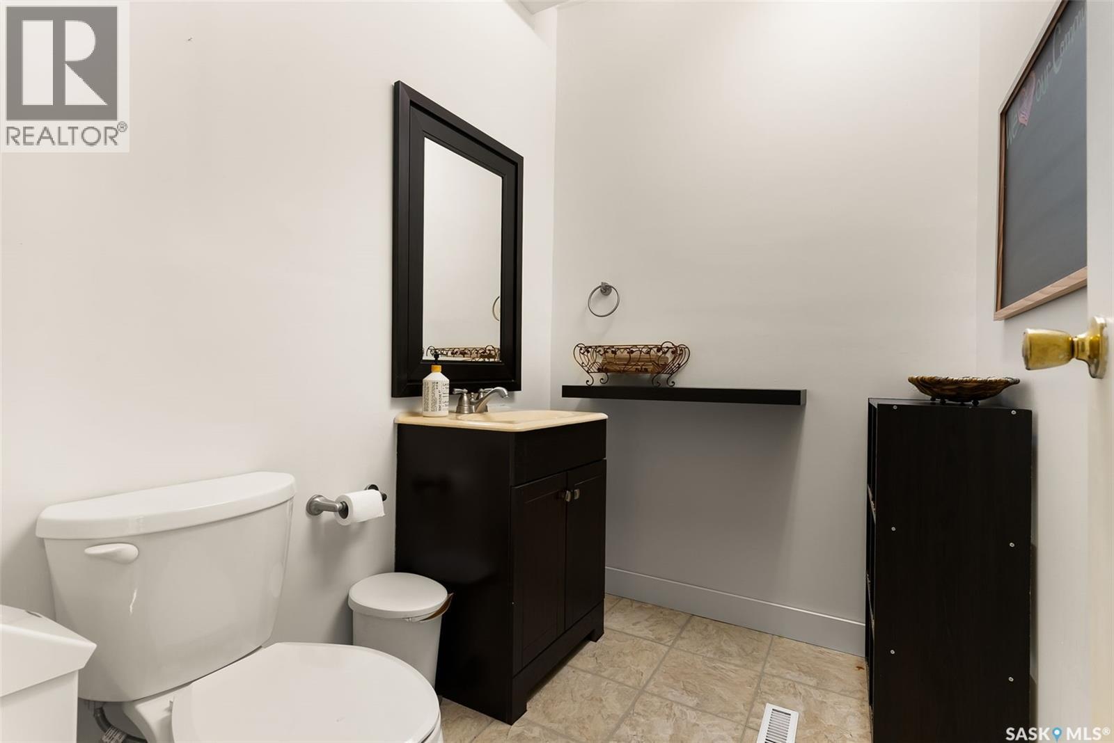 1174 Albert Street, Regina, SK - Indoor Photo Showing Bathroom