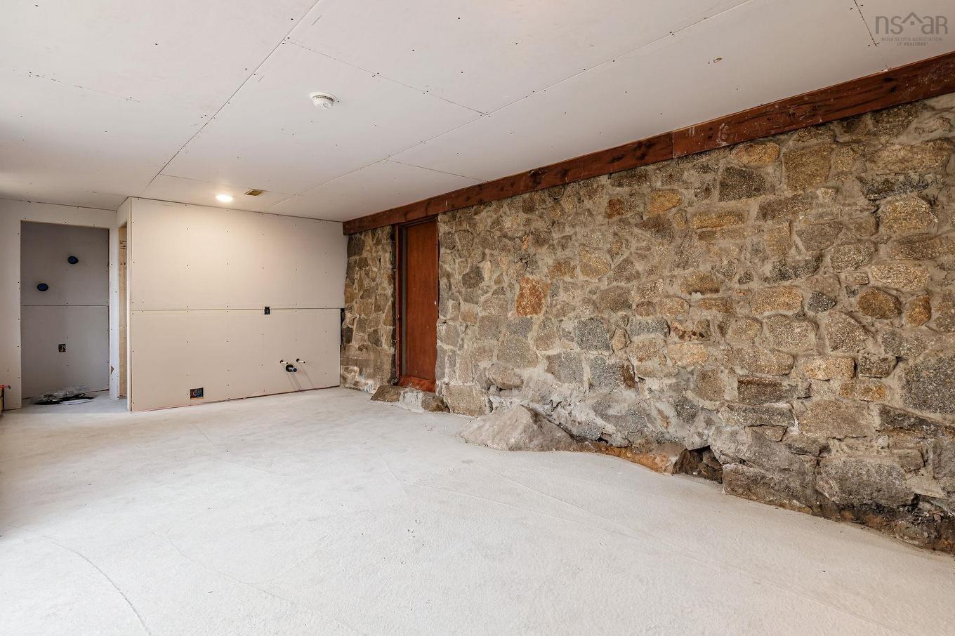 17 Idlewylde Road, Halifax, NS