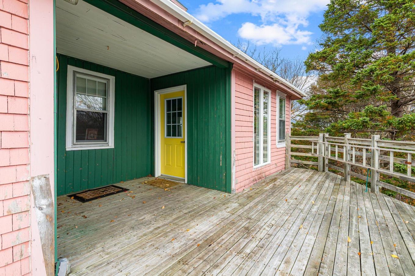 17 Idlewylde Road, Halifax, NS