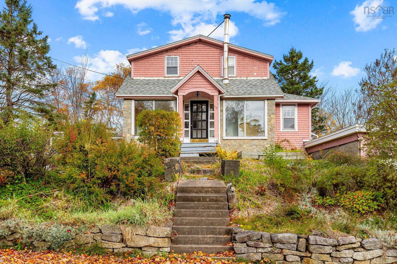 17 Idlewylde Road, Halifax, NS