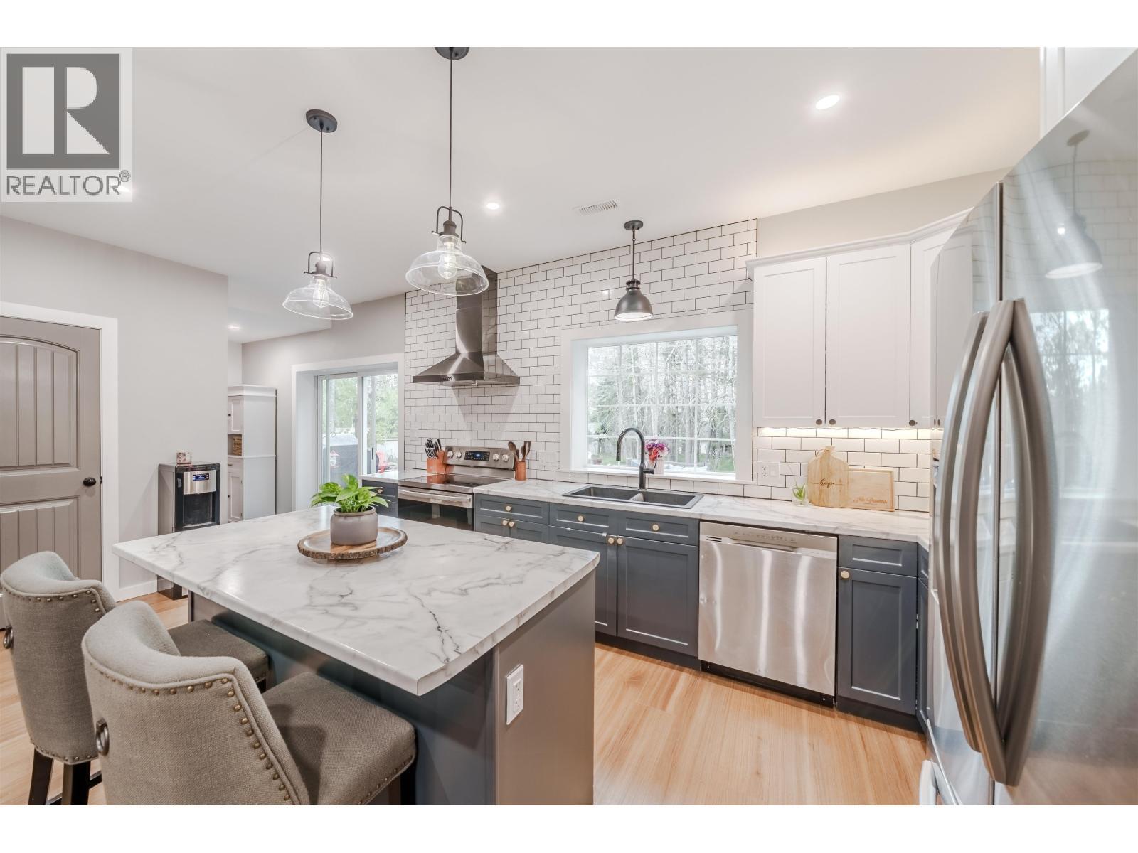 4908 Kitwanga Drive, 108 Mile Ranch, BC - Indoor