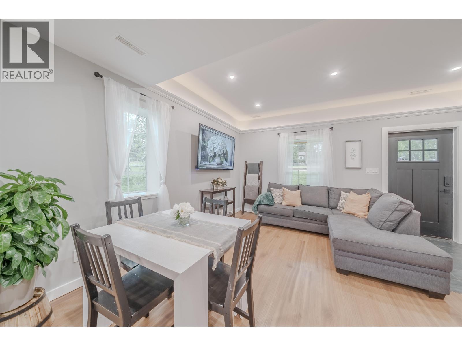 4908 Kitwanga Drive, 108 Mile Ranch, BC - Indoor