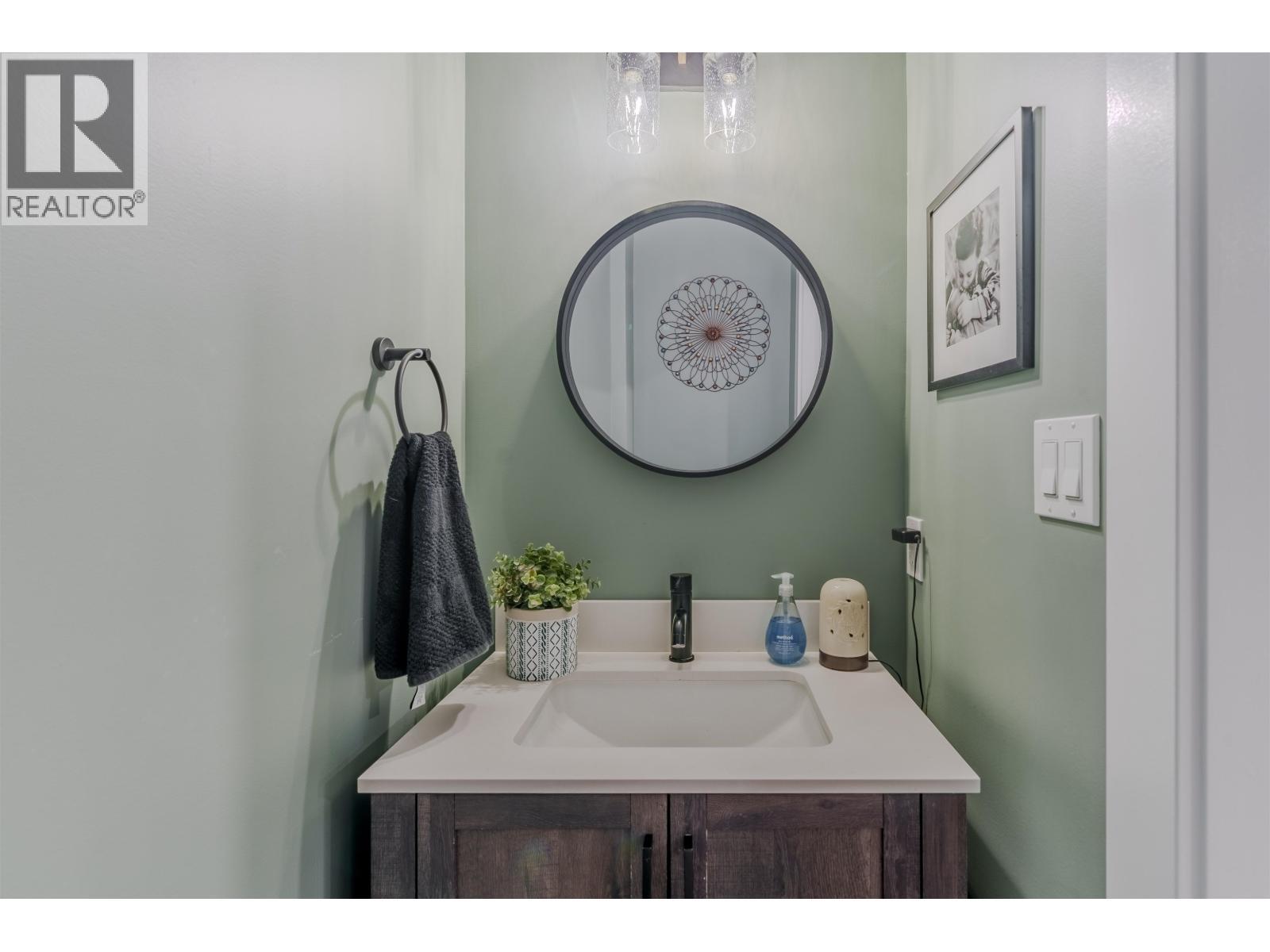 4908 Kitwanga Drive, 108 Mile Ranch, BC - Indoor Photo Showing Bathroom