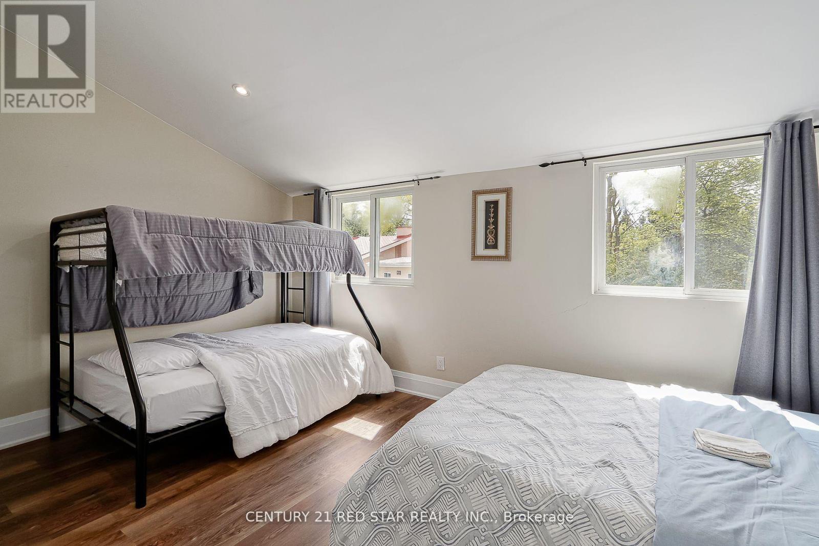 112 Nordic Road, Blue Mountains, ON - Indoor Photo Showing Bedroom