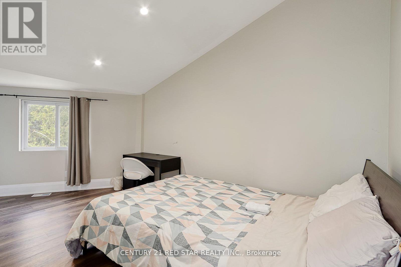 112 Nordic Road, Blue Mountains, ON - Indoor Photo Showing Bedroom