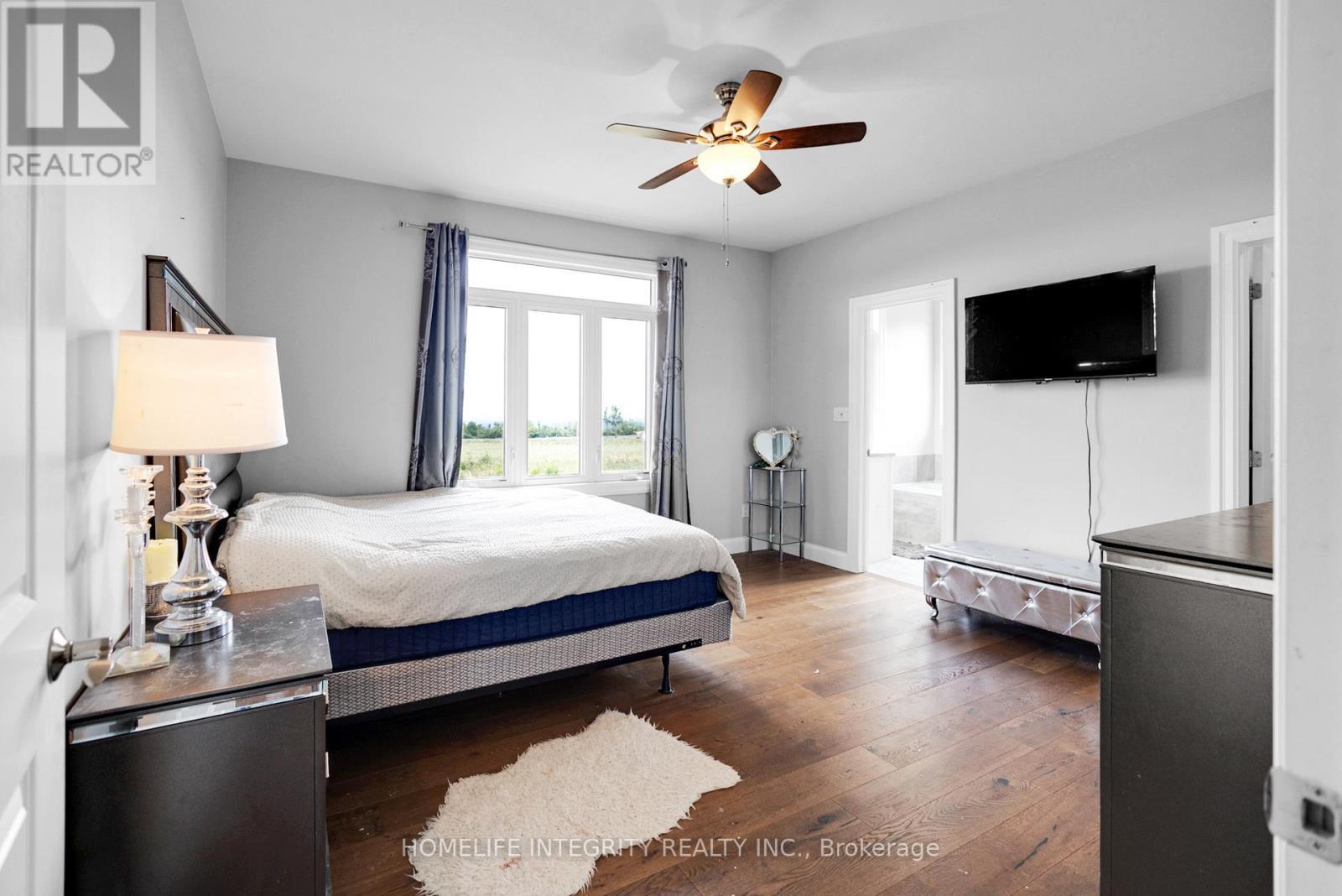 Master Room - 838722 4Th Line E, Mulmur, ON - Indoor Photo Showing Bedroom