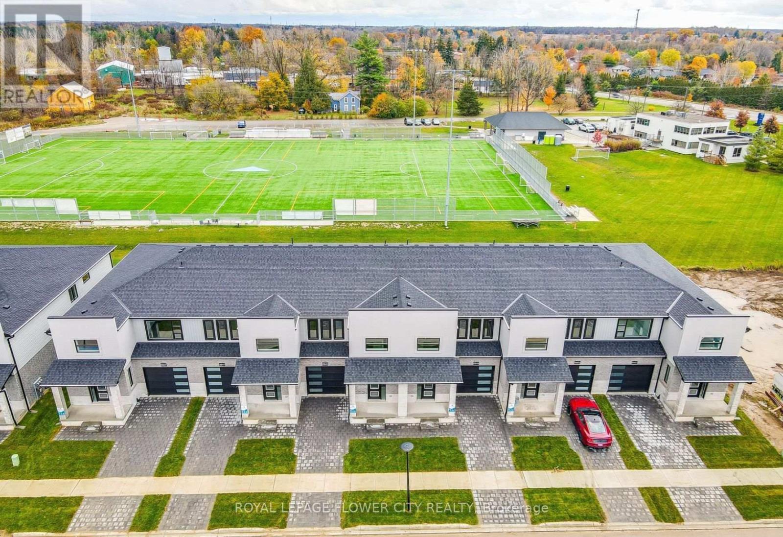 6897 Royal Magnolia Avenue, London South, ON - Outdoor