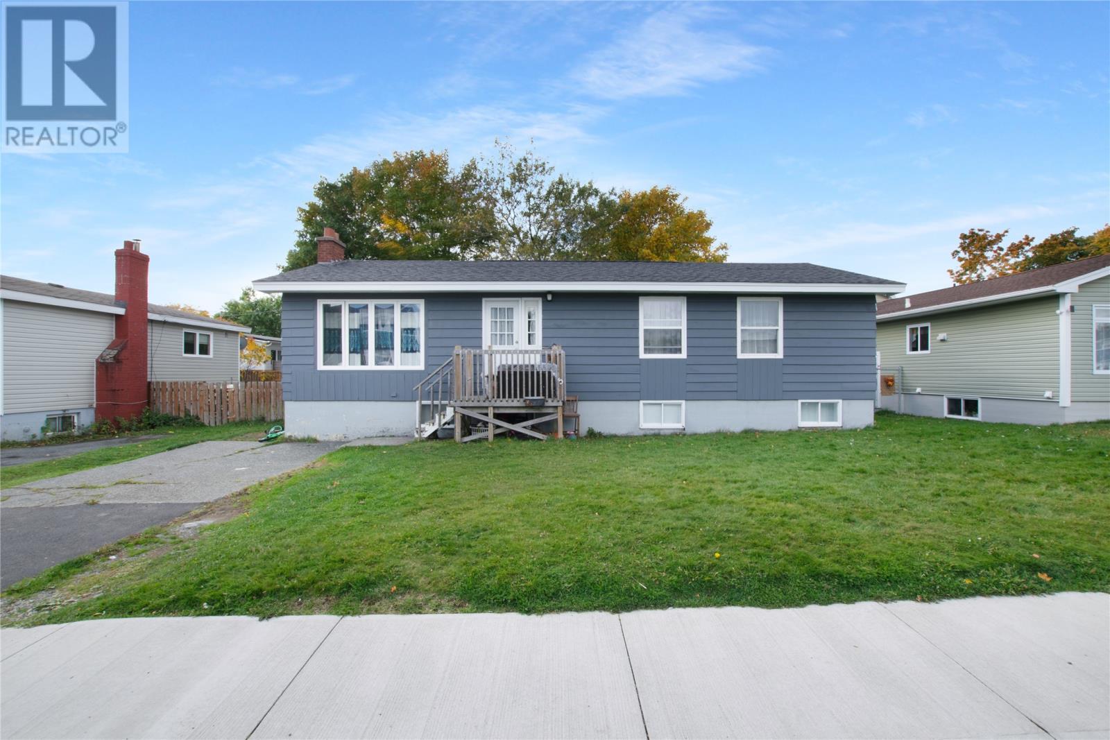 5 Blackwood Place, St Johns, NL - Outdoor