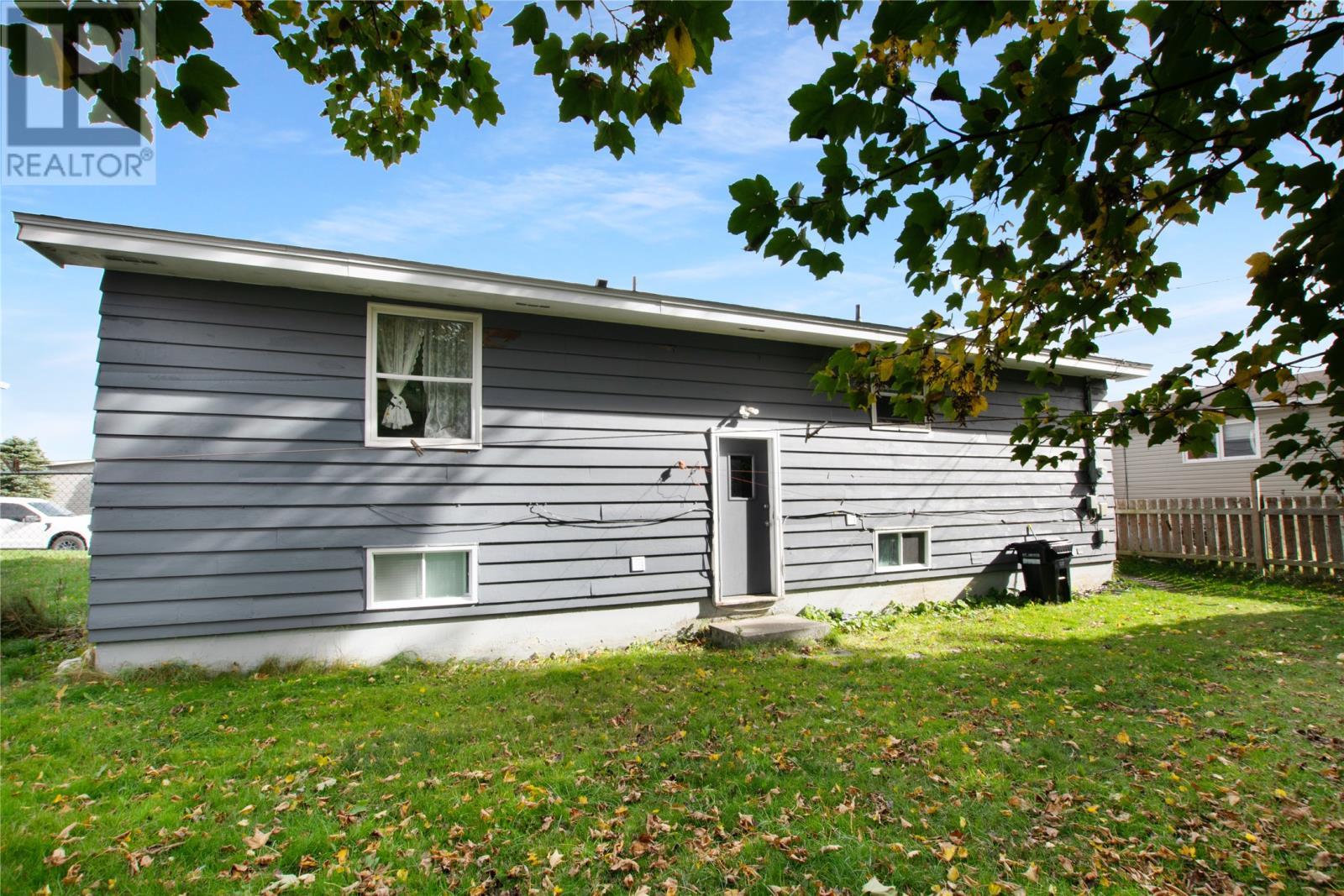 5 Blackwood Place, St Johns, NL - Outdoor