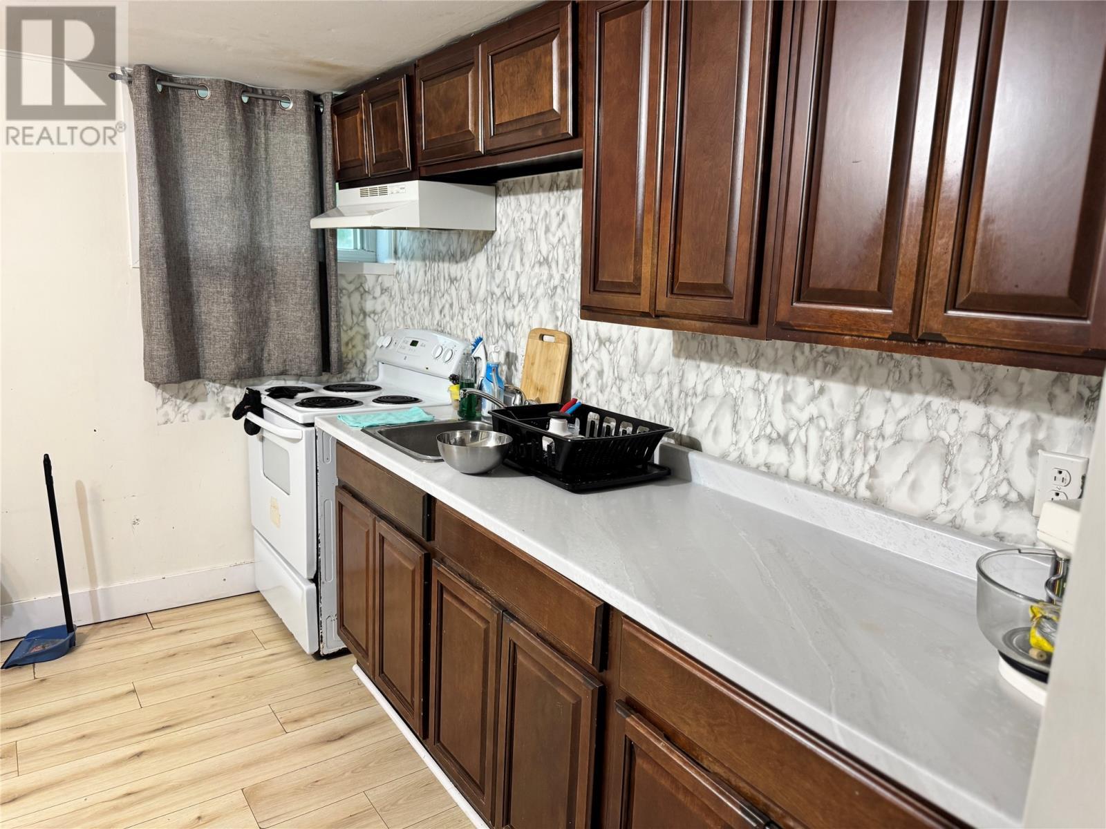 5 Blackwood Place, St Johns, NL - Indoor Photo Showing Kitchen