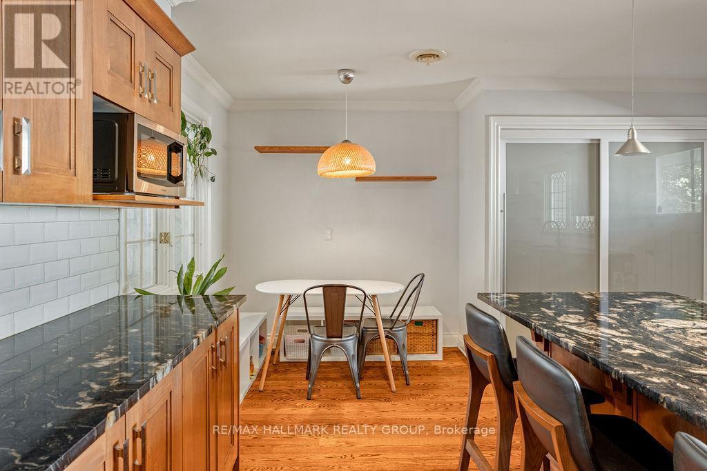 275 Crocus Avenue, Ottawa, ON - Indoor