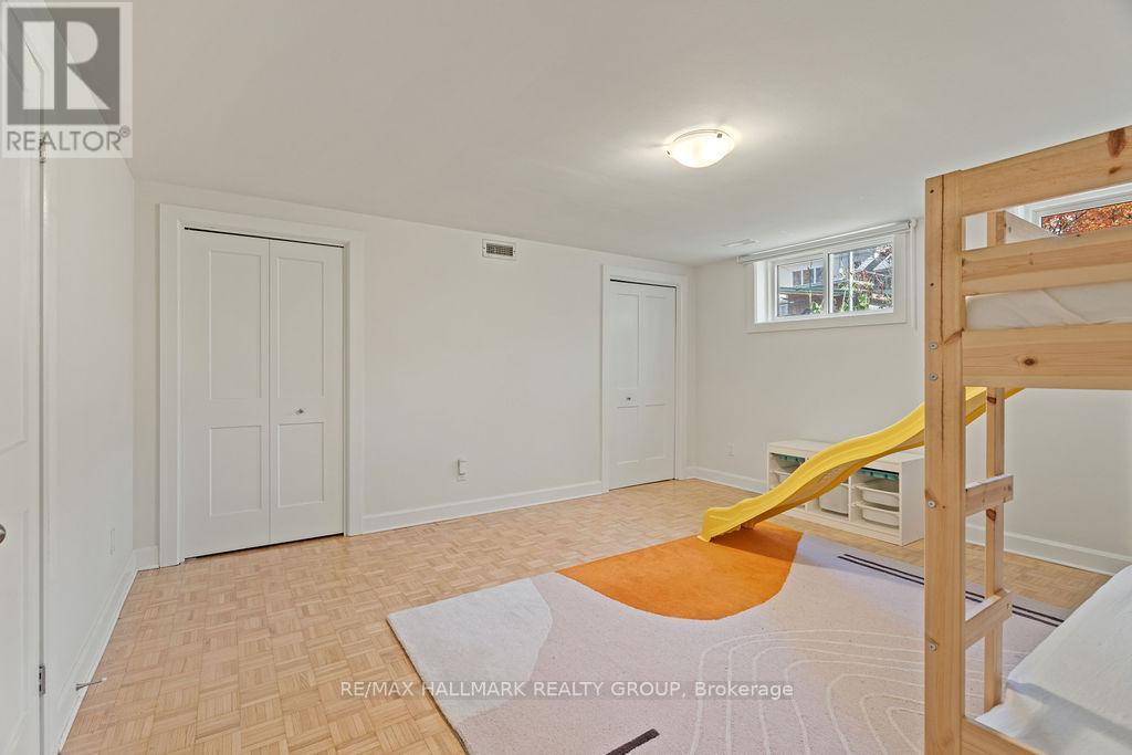 275 Crocus Avenue, Ottawa, ON - Indoor Photo Showing Other Room