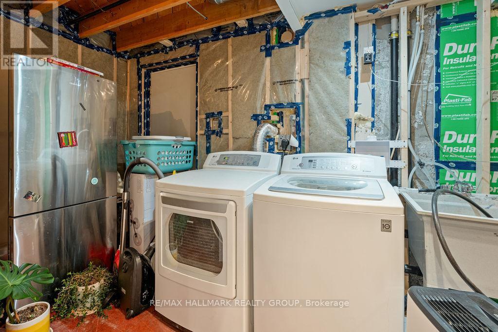 Laundry on Lower Level - 275 Crocus Avenue, Ottawa, ON - Indoor Photo Showing Laundry Room