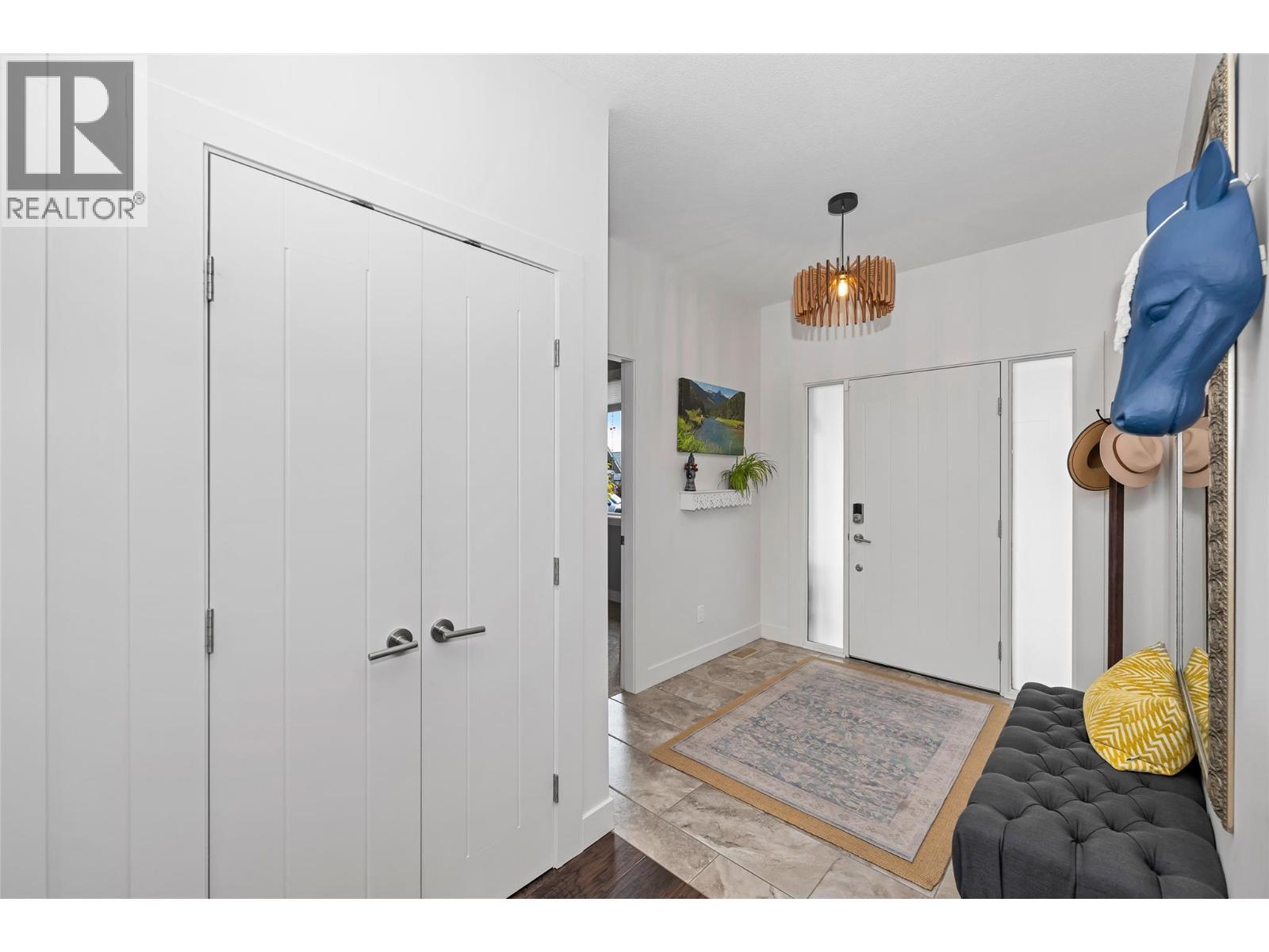 221 Kicking Horse Place, Vernon, BC - Indoor Photo Showing Other Room