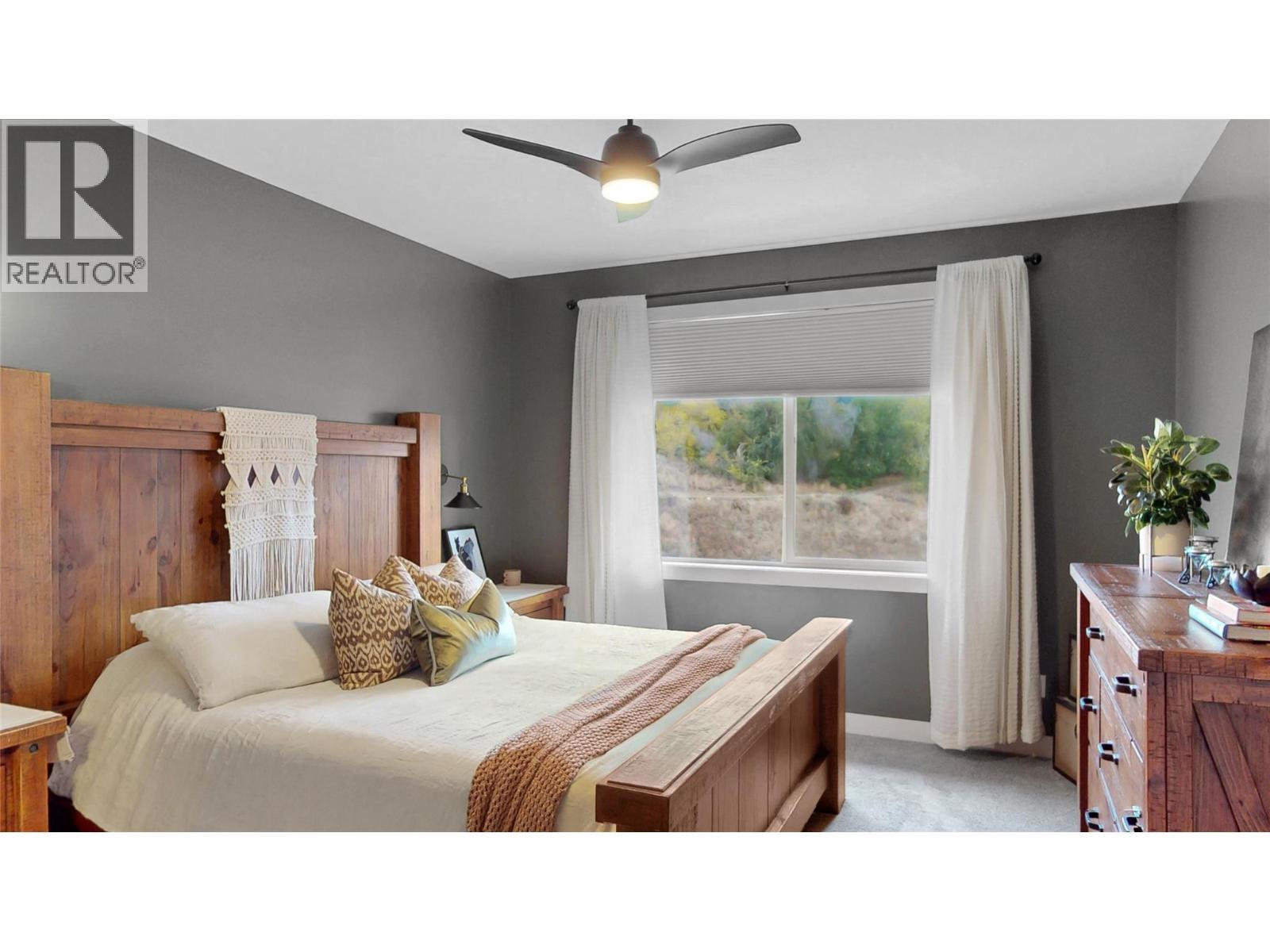 221 Kicking Horse Place, Vernon, BC - Indoor Photo Showing Bedroom