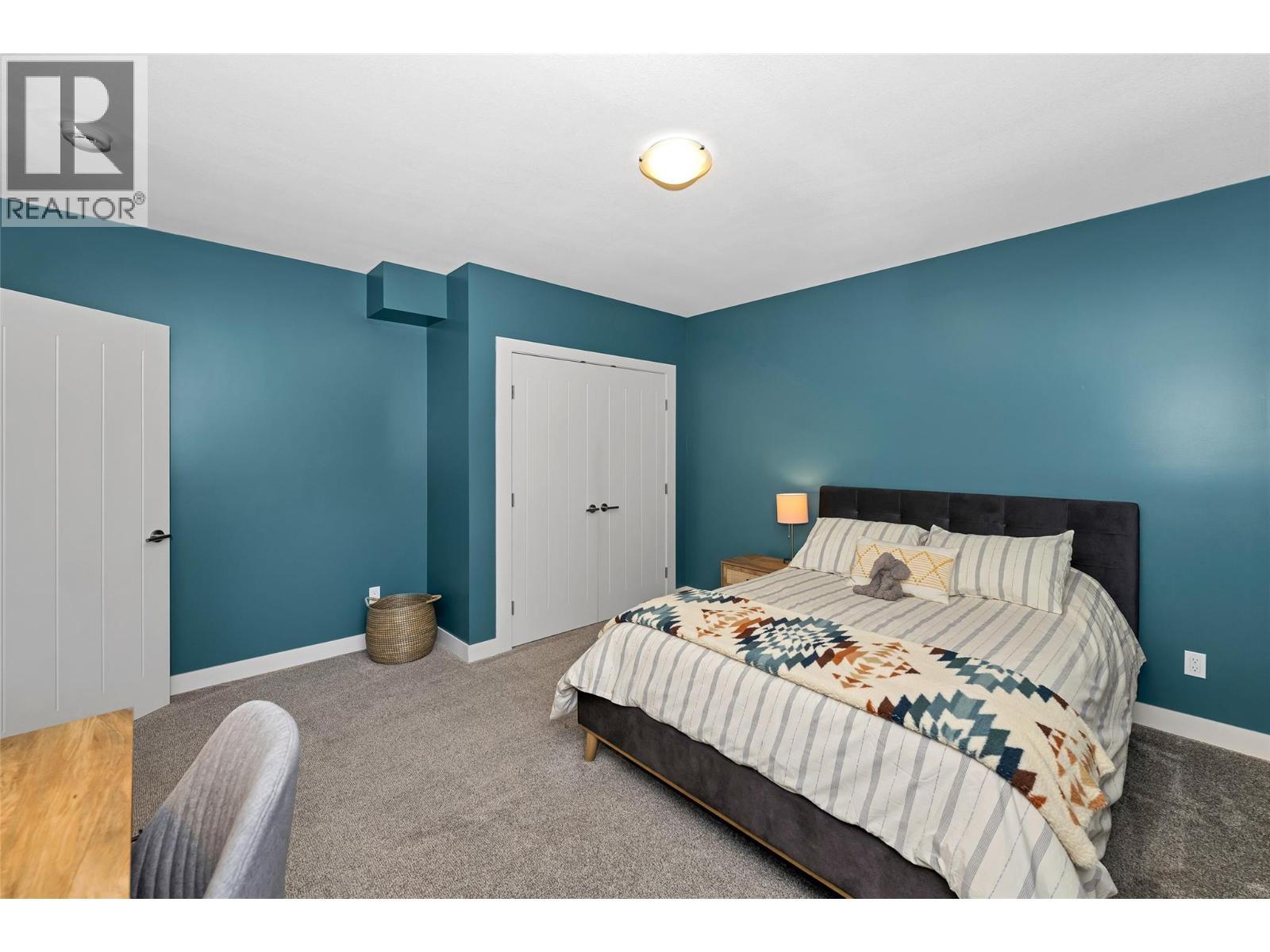 221 Kicking Horse Place, Vernon, BC - Indoor Photo Showing Bedroom