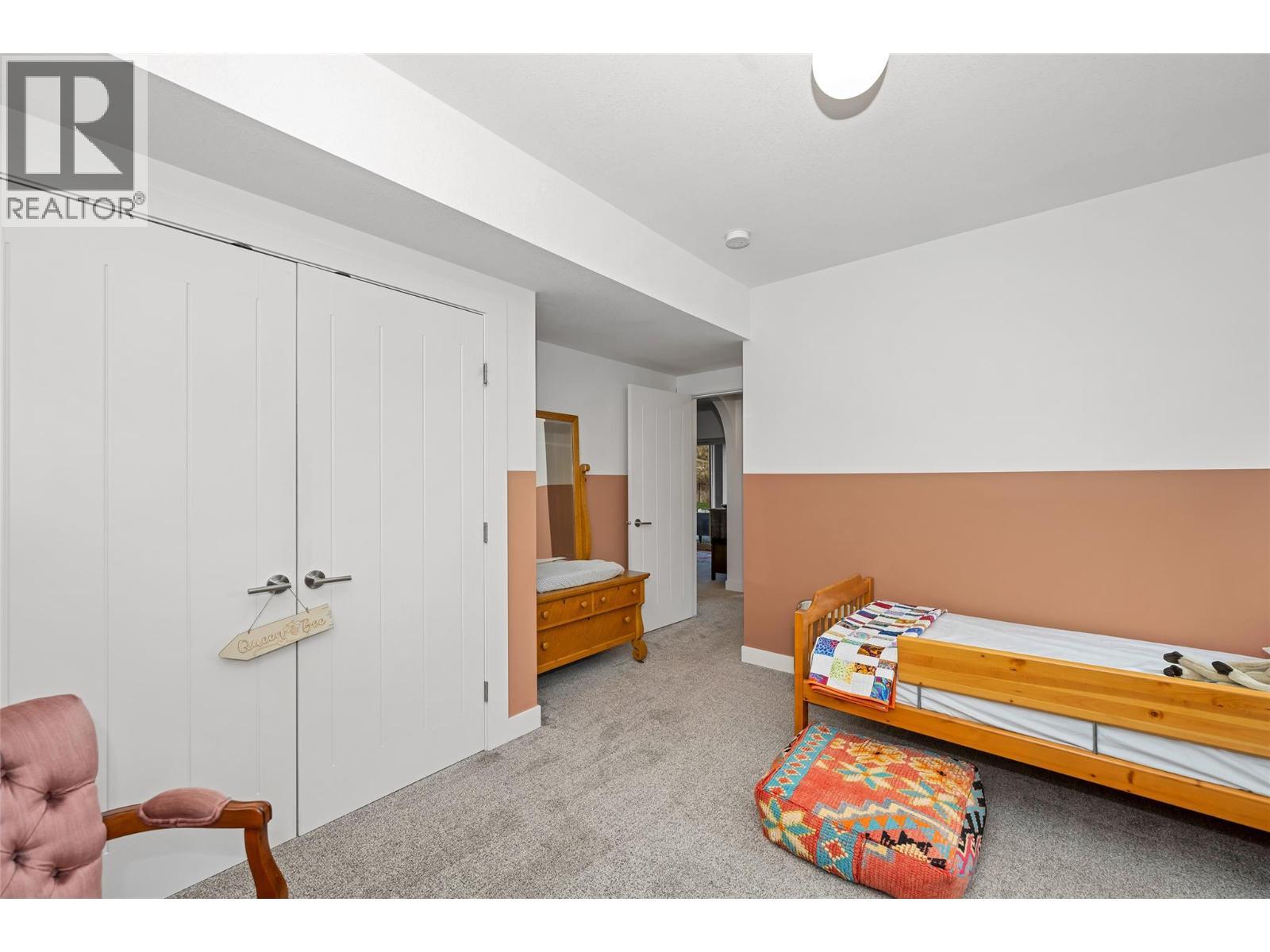 221 Kicking Horse Place, Vernon, BC - Indoor Photo Showing Other Room