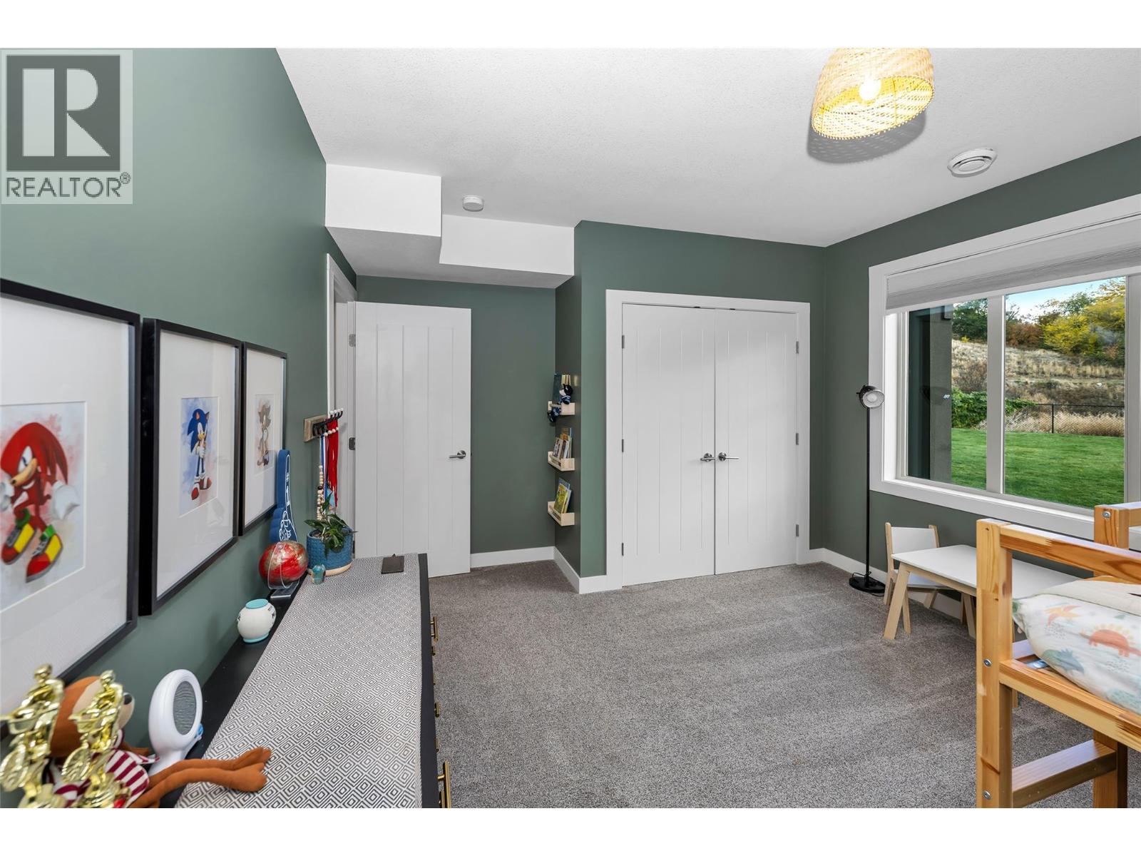 221 Kicking Horse Place, Vernon, BC - Indoor Photo Showing Other Room