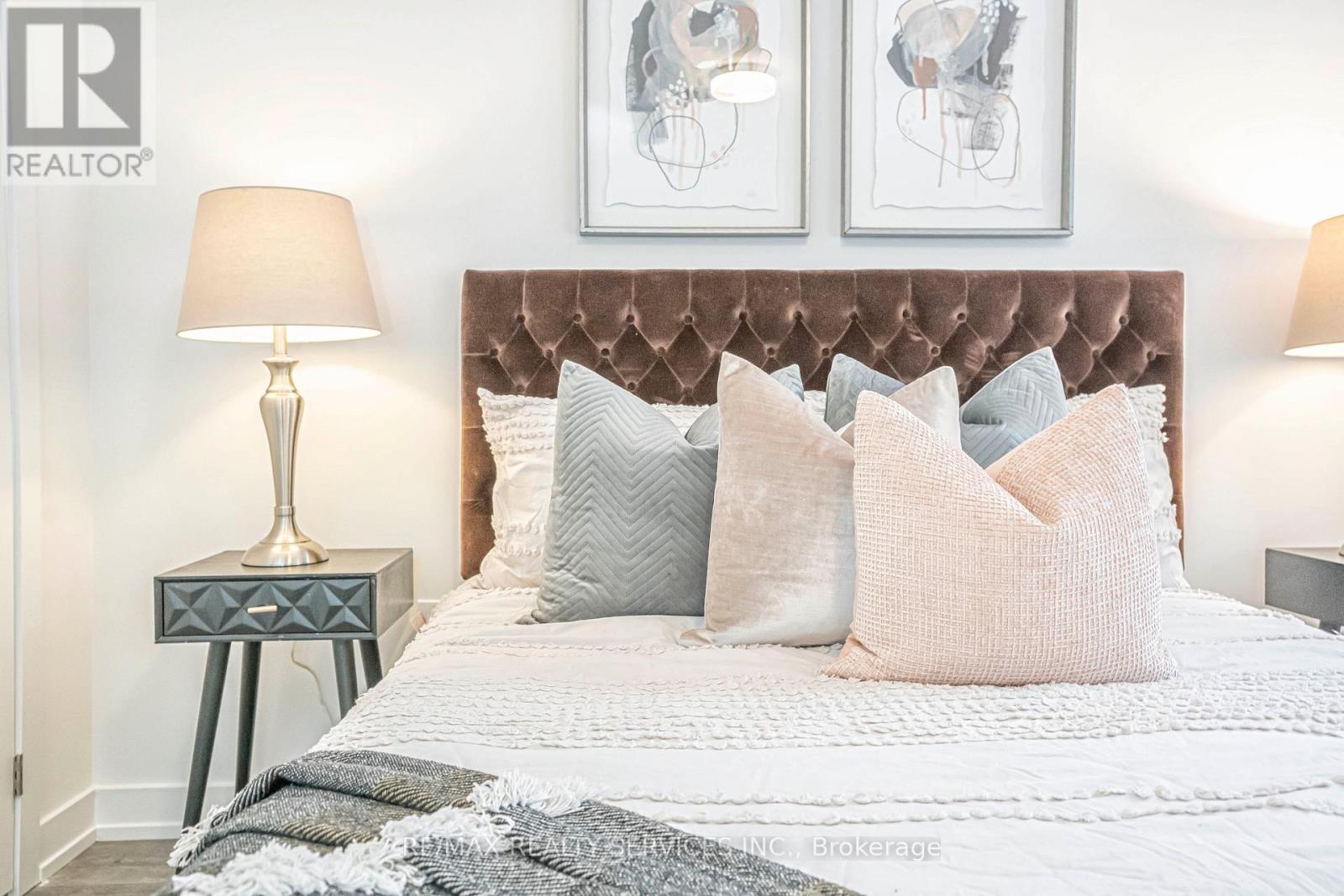 32 - 205 West Oak Trail, Kitchener, ON - Indoor Photo Showing Bedroom