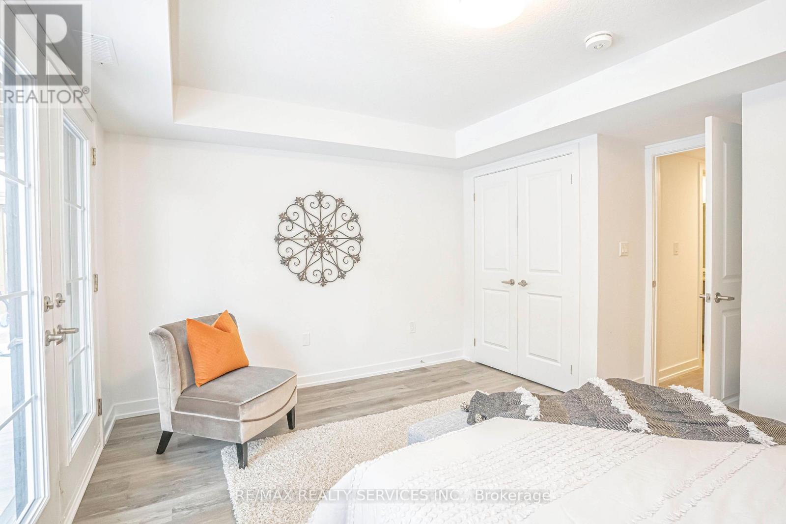 32 - 205 West Oak Trail, Kitchener, ON - Indoor Photo Showing Bedroom
