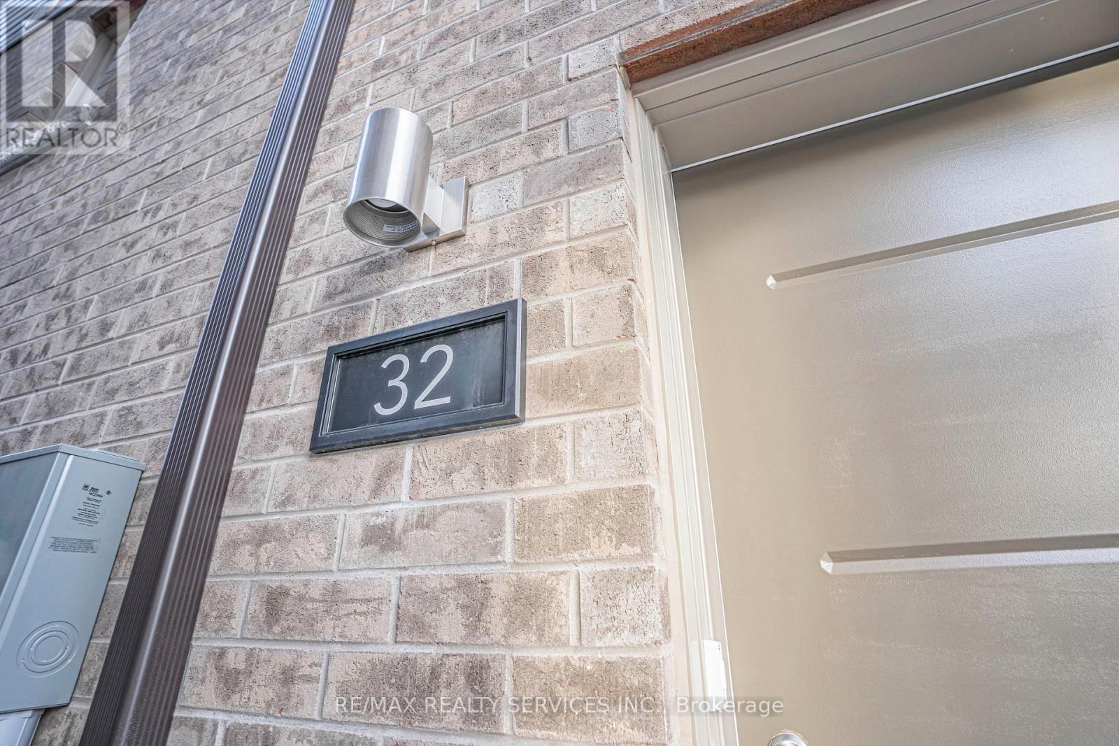 32 - 205 West Oak Trail, Kitchener, ON - Indoor Photo Showing Other Room