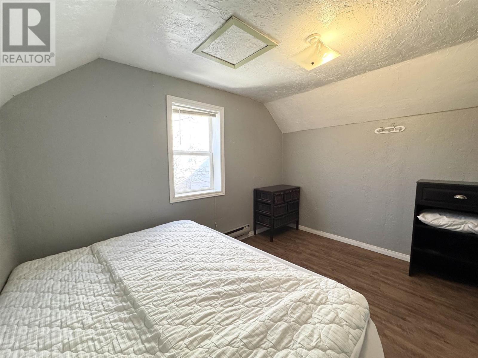 41 Elgin St, Chapleau, ON - Indoor Photo Showing Bedroom