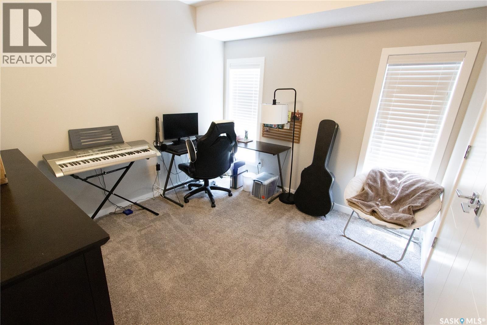 3913 James Hill Road, Regina, SK - Indoor Photo Showing Office