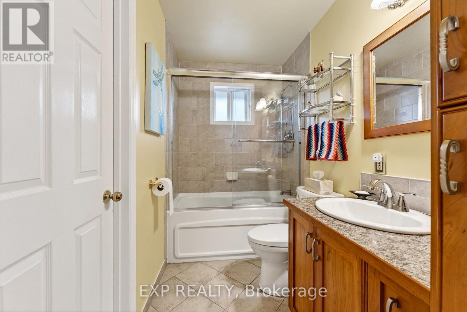 617 Tuftsville Road, Stirling-Rawdon (Rawdon Ward), ON - Indoor Photo Showing Bathroom