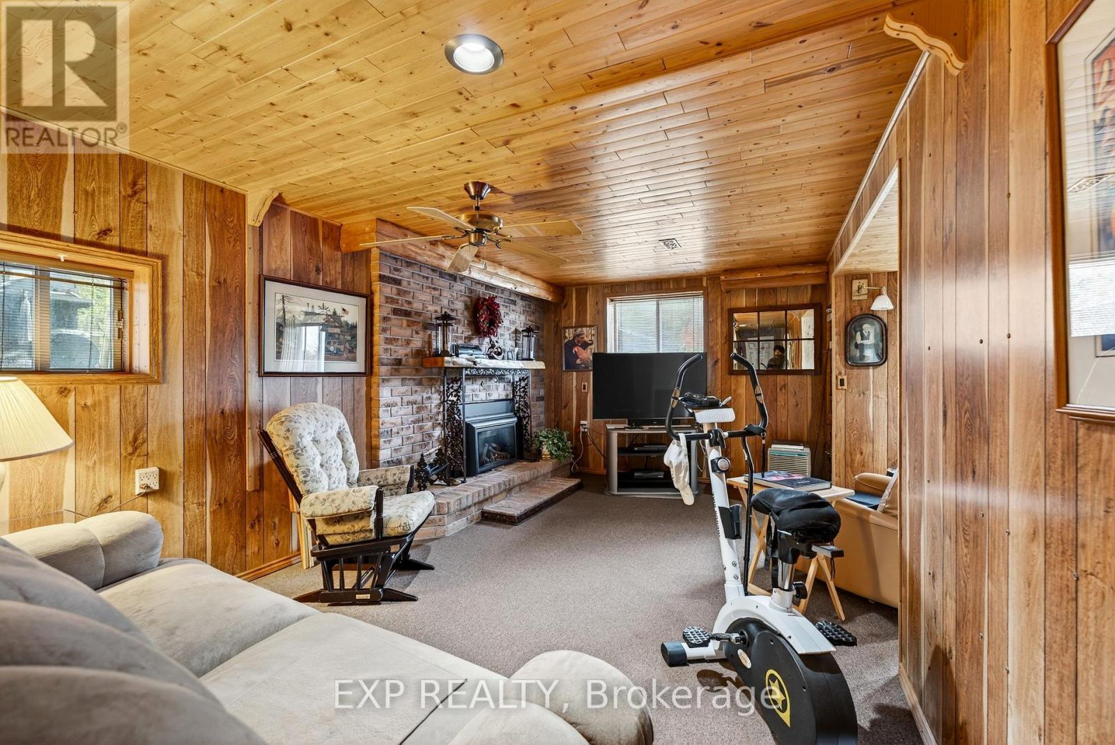 617 Tuftsville Road, Stirling-Rawdon (Rawdon Ward), ON - Indoor With Fireplace