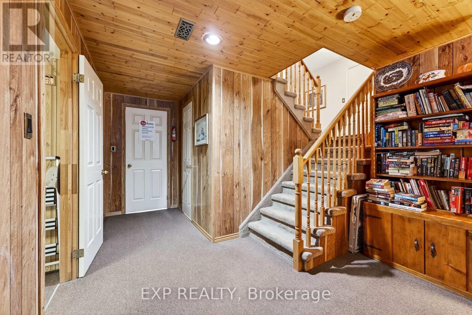 617 Tuftsville Road, Stirling-Rawdon (Rawdon Ward), ON - Indoor Photo Showing Other Room