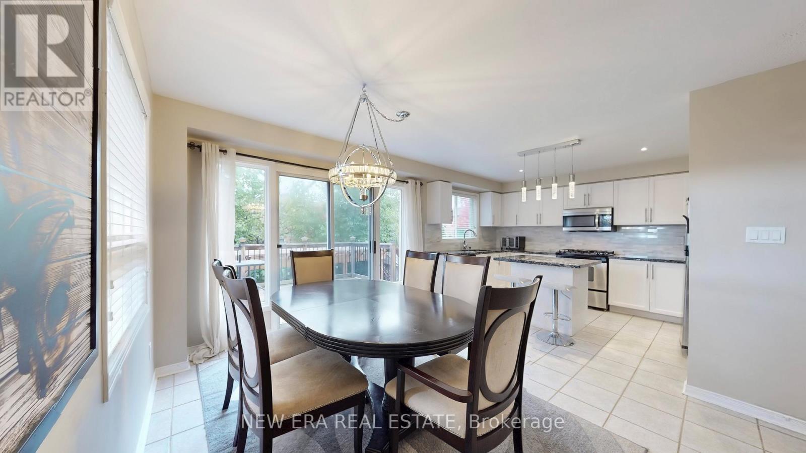 496 Delphine Drive, Burlington, ON - Indoor Photo Showing Dining Room