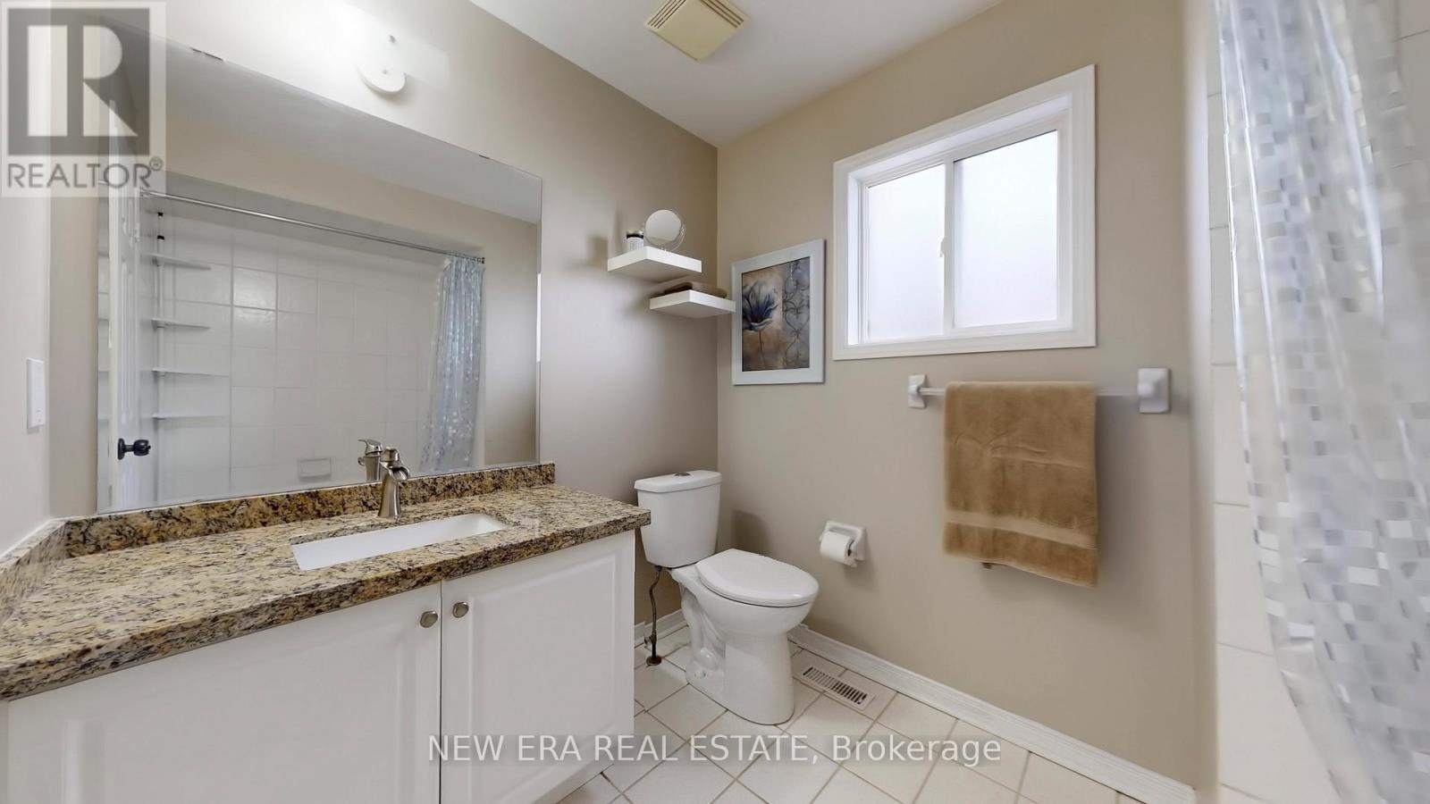 496 Delphine Drive, Burlington, ON - Indoor Photo Showing Bathroom