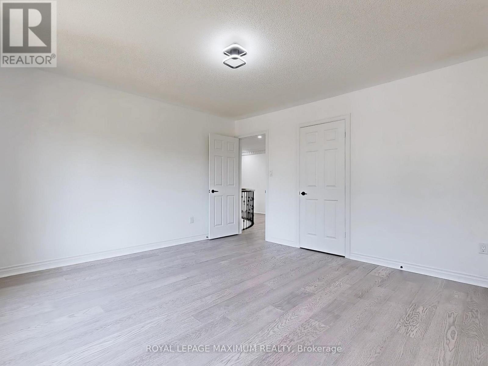 22 A Waltham Crescent, Richmond Hill, ON - Indoor Photo Showing Other Room