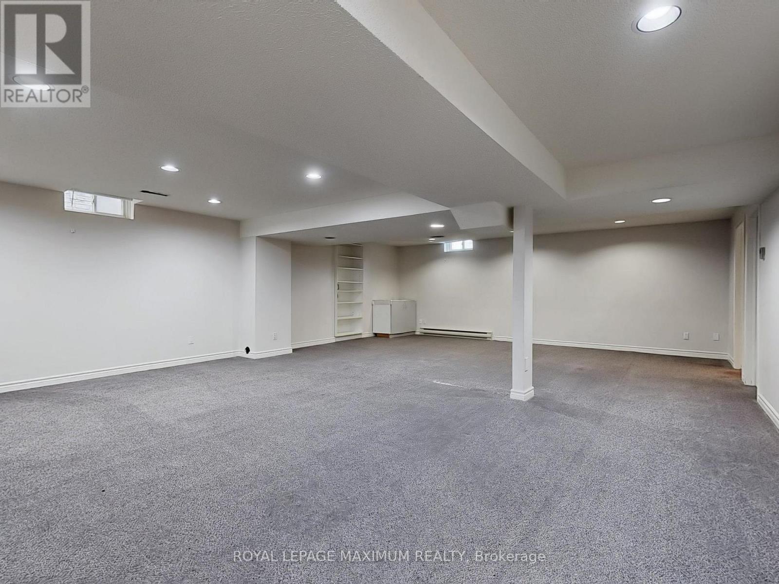 22 A Waltham Crescent, Richmond Hill, ON - Indoor