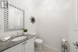POWDER ROOM -