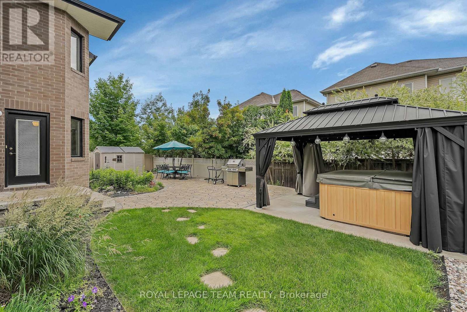 51 Bridle Crest Court, Ottawa, ON - Outdoor